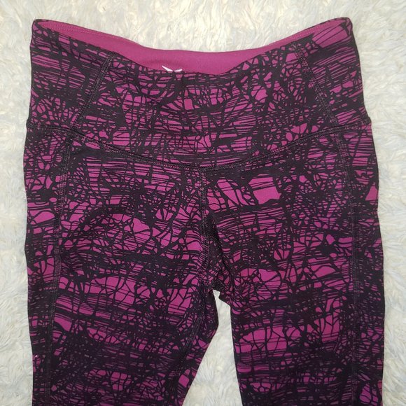 Old Navy Active Yoga Leggings Capri - Picture 6 of 6
